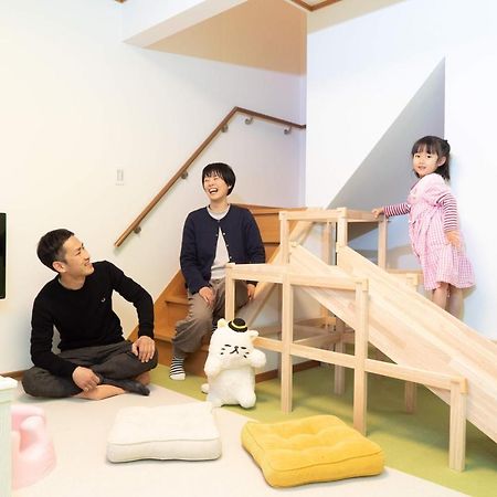 Villa Asobi Tabi-Ne à Kanazawa Extérieur photo